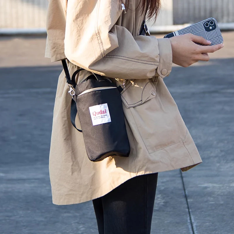 Outdoor Multifunctional Bag Outdoor Multifunctional Bag